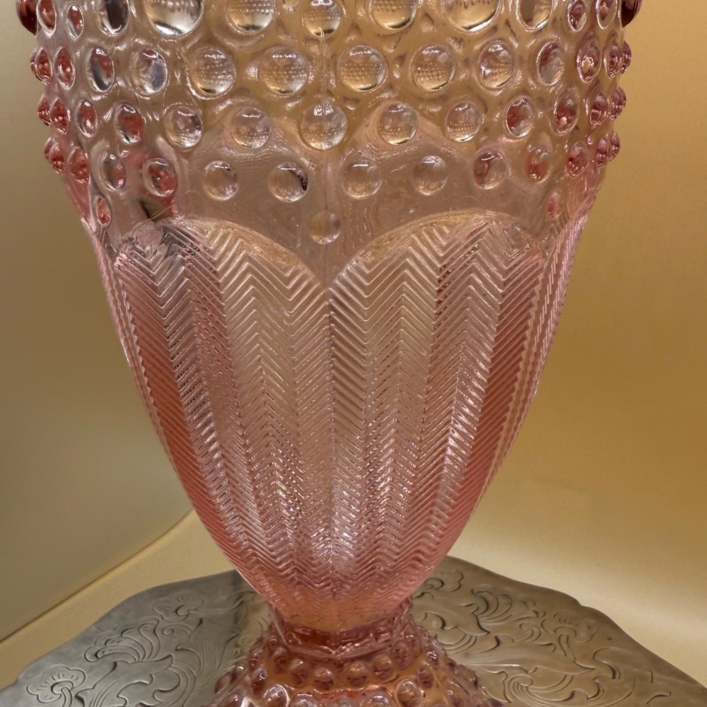 Vintage Pink Glass goblet - Picture 4 of 5